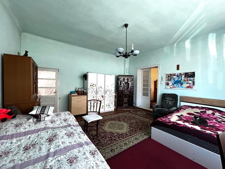 Casa 4 camere, tavan inalt, centru istoric Turda – oportunitate investitie - 9