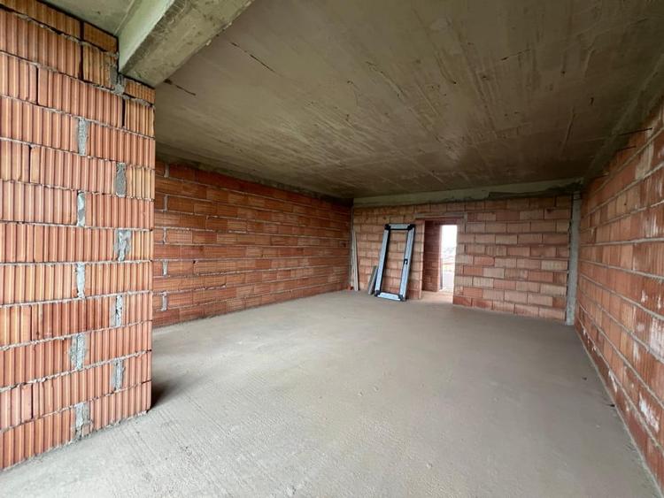 Spatii comerciale de inchiriat zona Calea Santandreiului A1977 - 9