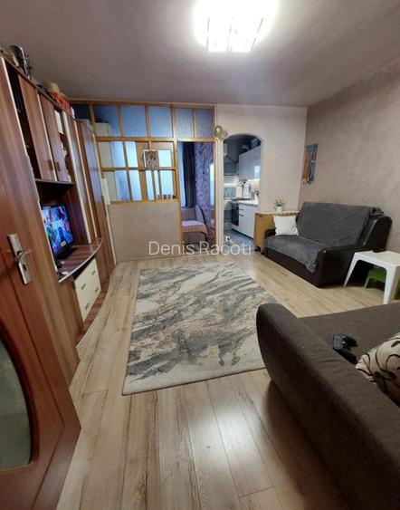 Apartament cu o camera, 32mp, etaj intermediar, zona Facultatii de Mecanica Apartament cu o camera, 32mp, etaj intermediar, zona Facultatii de Mecanica
