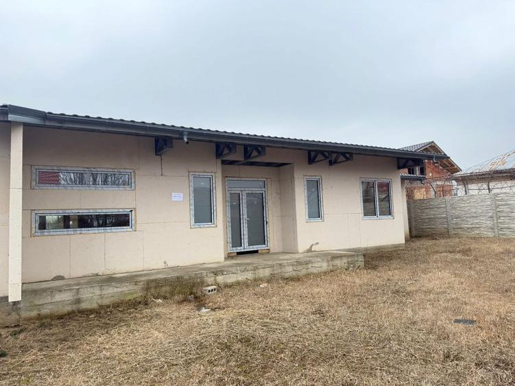 VAND casa sat Oreavu - 8