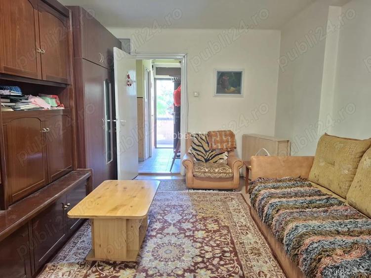 Apartament 2 camere, decomandat ultracentral, aproape de Hotel Continental ?i Fac. de Medicinia