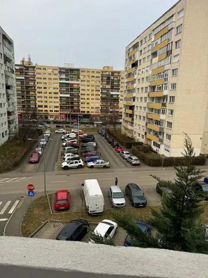 VAND APARTAMENT 2 CAMERE ETAJ 4 MIHAI VITEAZU - 1