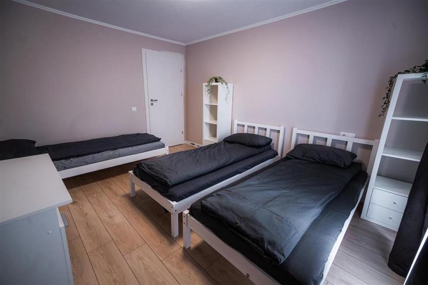 RECO, VILA MODERNA 7 DORMITOARE, BAILE 1 MAI - 14