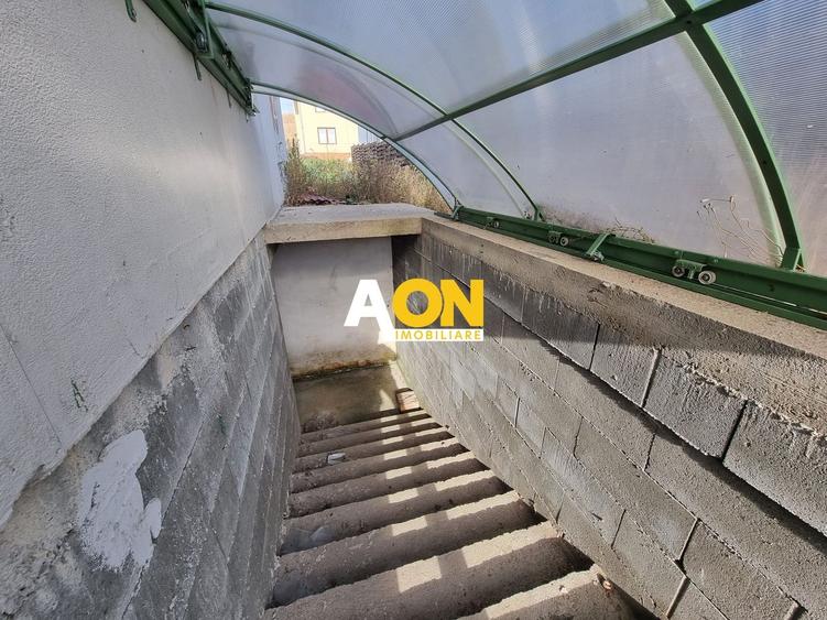 Casă individuală cu 3 camere cu Canalizare în Ciugud