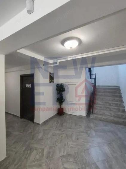 Cladire multifunc?ionala de vanzare 24 locuinte, curte, randament ridicat - 20