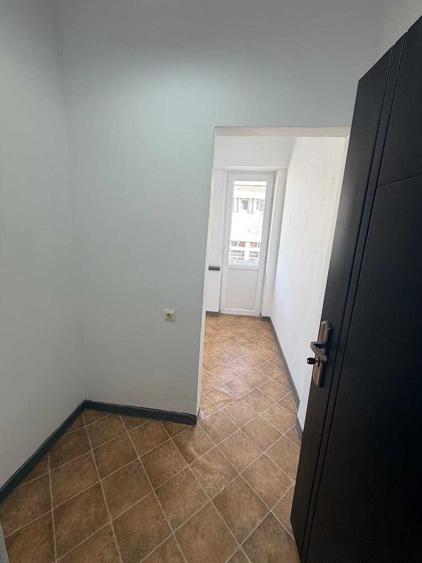 Spațiu comercial, de 48 mp, în Nord