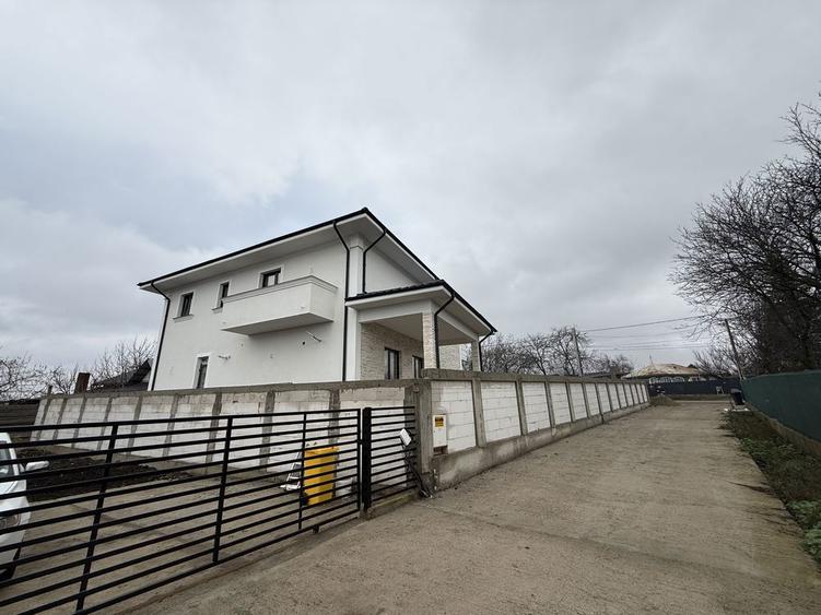 Vand casa in Aroneanu in cenntru - 7