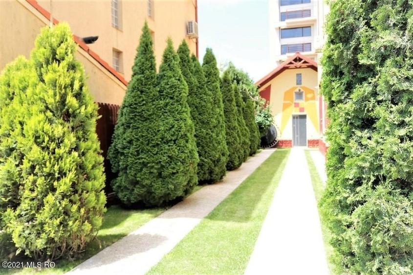 Mamaia Nord - Langa Mare, pensiune la cheie, 11 camere, 9 bai! - 28