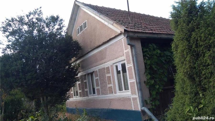 Casă cu Teren 4500 Mp în Unimăt