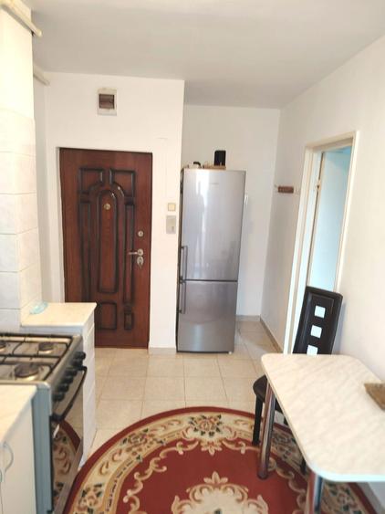 Vand Apartament 2 camere, centrul Civic 2 - 4