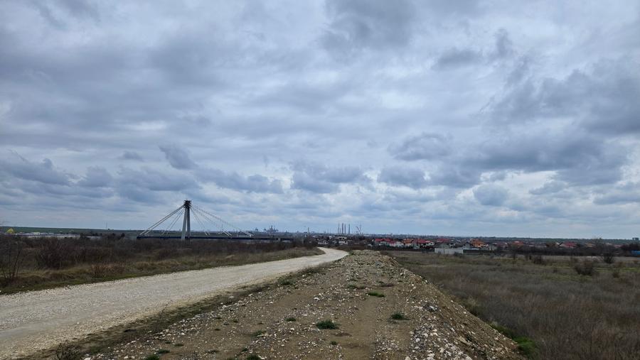 Loc Agigea / Judetul Cta /Teren intravilan 500 mp cu o deschidere stradala 16 ml - 9