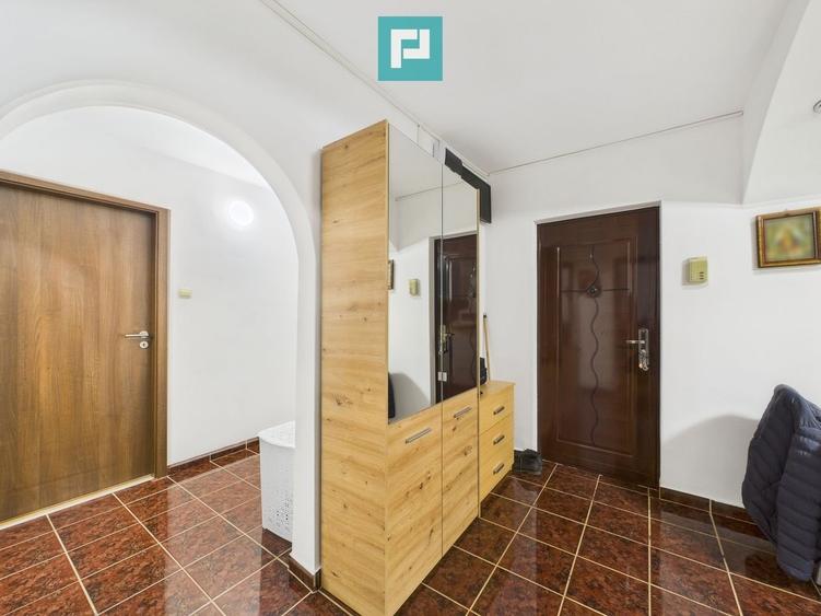 apartament 3 camere in zona Girocului - 15