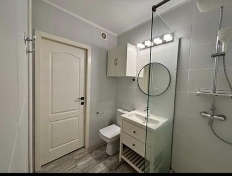 Piata Victoriei , Ion Mihalache stradal , Piata Domeni - 8