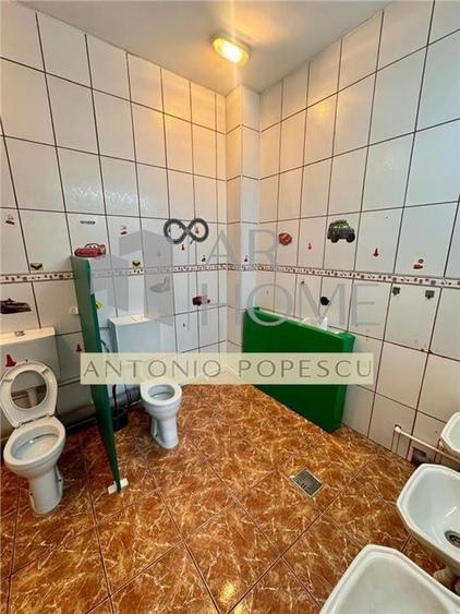 Imobil P+M si curte, pretabil pentru diferite activitati comerciale, Ploiesti, c - 27