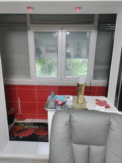 Vand apartament 2 camere decomandate sectorul 2 - 6