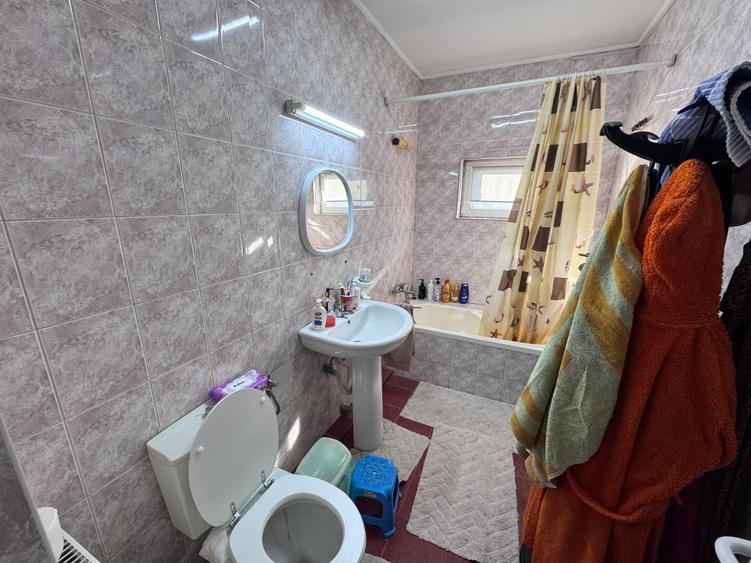 Imobil pretabil locuinta si afacere. Pozitie stradala. - 31