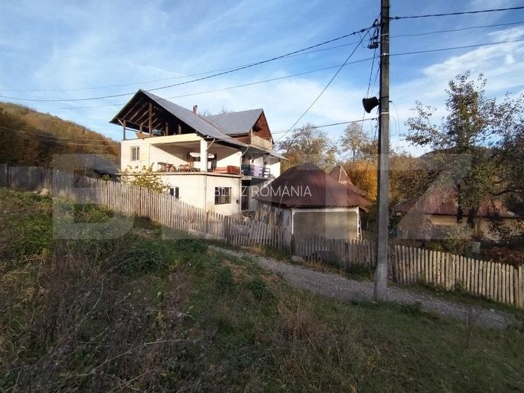 Varfuri Vila S+P+E+M, 7 camere, 2 bai, 127 mp utili