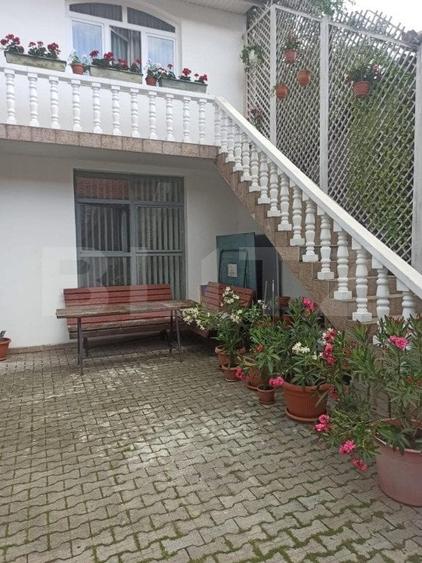 Doua Case + 2 Spatii Comerciale, 440 mp Utili – pe Str. Libertatii! - 6