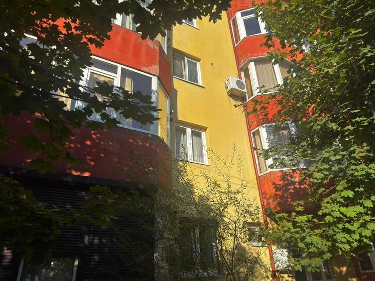 Apartament cu 2 camere decomandat, mobilat în Zahana