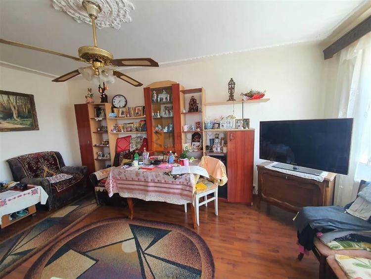 Apartament 3 camere cf1 decomandat zona Brosteni - 1