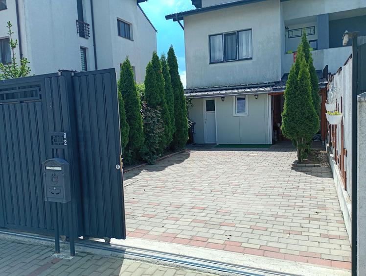 Proprietar direct | Apartament tip casa | Curte proprie si vedere deschisa catre Lempes si Bucegi - 1