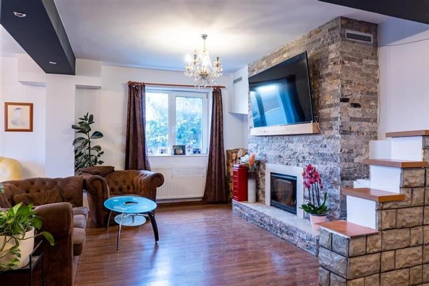 Film! Resedinta cu personalitate,piscina, comod amplasament, 1.000 mp teren - 20