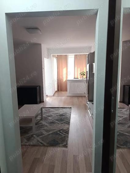 garsoniera dristor-metrou la scara blocului-modern - 4