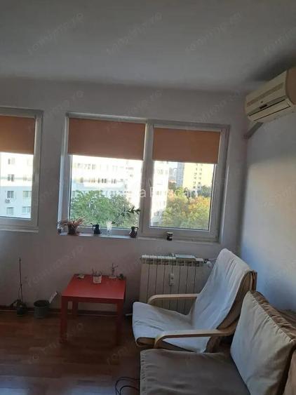 2 camere renovat, mobilat, langa metrou Dristor Sector 3 2 camere renovat, mobilat, langa metrou Dristor Sector 3