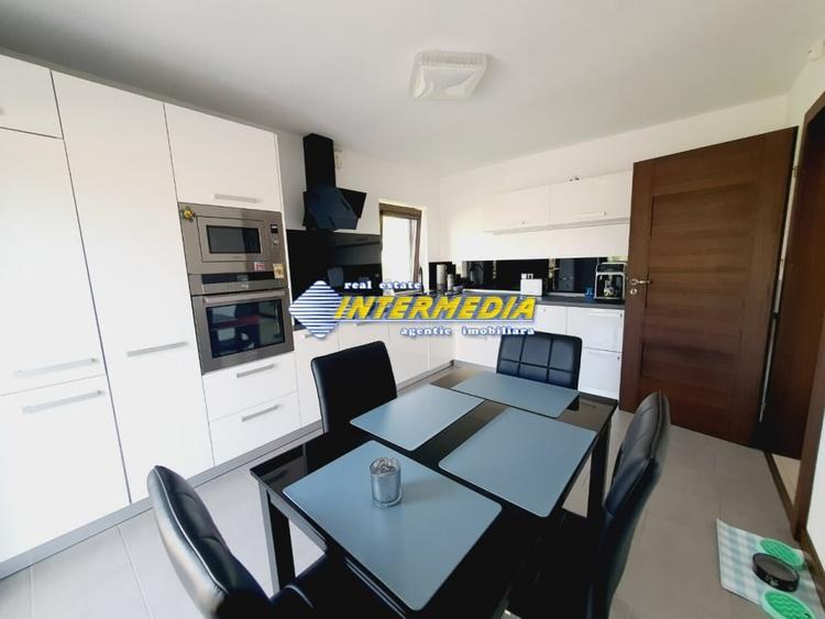 Casa Noua de vanzare D+P+E finisaje de Lux - 2