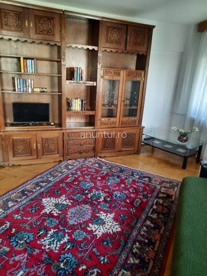 CALEA MOSILOR (INTERSECTIA CU ZECE MESE )