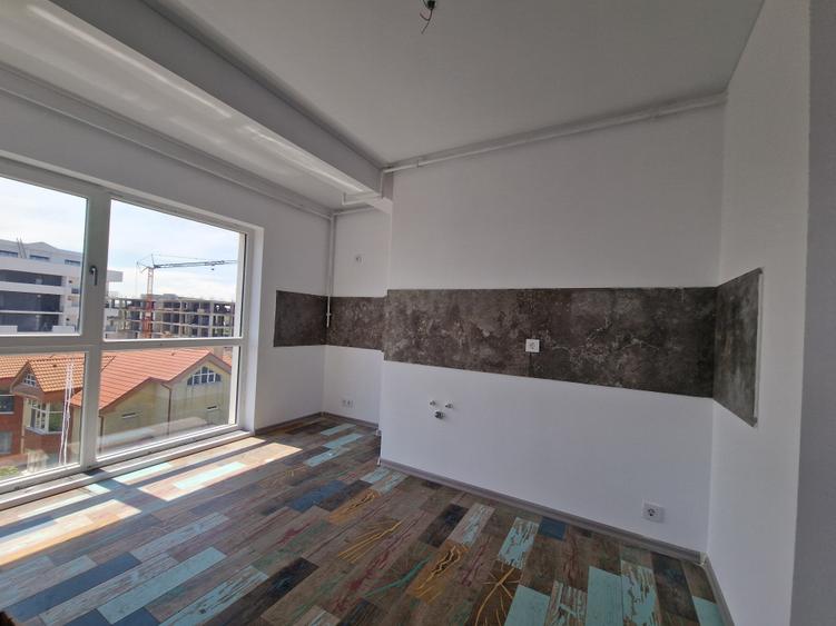 Mamaia Nord(Market Lidl)- Garsoniera 44mp, finisata - 63500euro cu tva inclus - 12