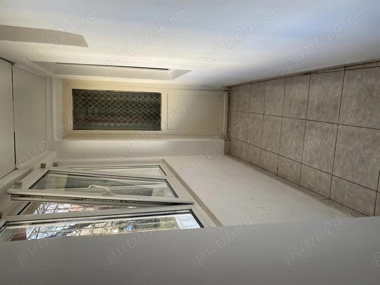 Inchiriez garsoniera cu contract ANAF, decomandata, situata in Drumul Sarii in bloc mixt de 4 etaje - 4