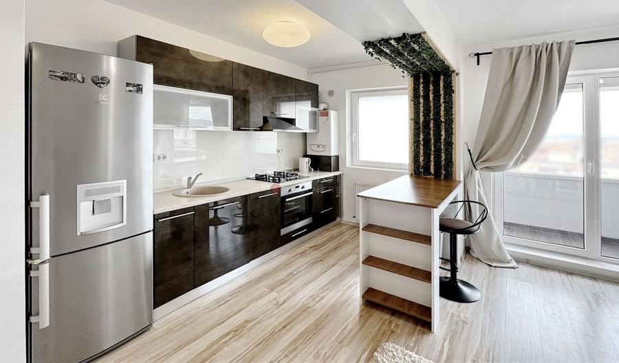 Priveliste Deosebita, Disponibil din 1 septembrie - 2