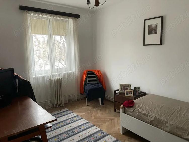 Inchiriez camera in apartament decomandat cu doua camere - 3