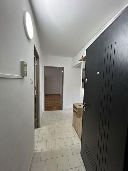 Apartament cu 4 camere de inchiriat - 3