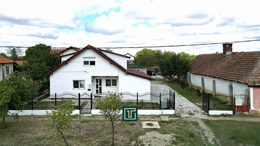 Casă nouă mobilată modern, la cheie, cu 5 camere, cu fotovoltaice, în Vinga - 4