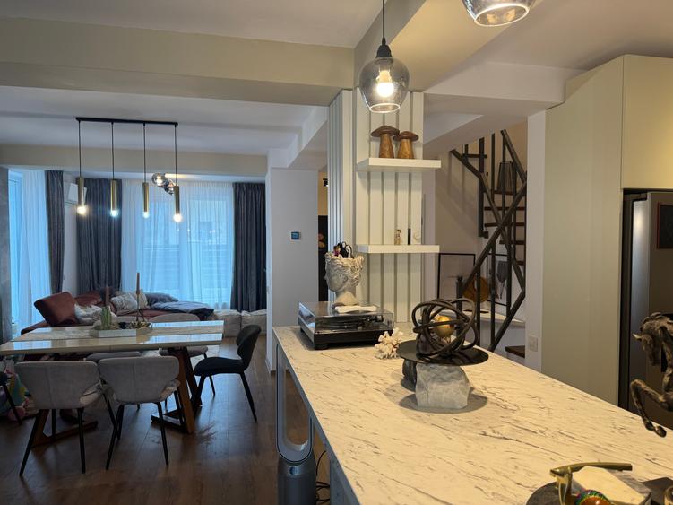 Casa parter +etaj gradina si terasa superba - 4