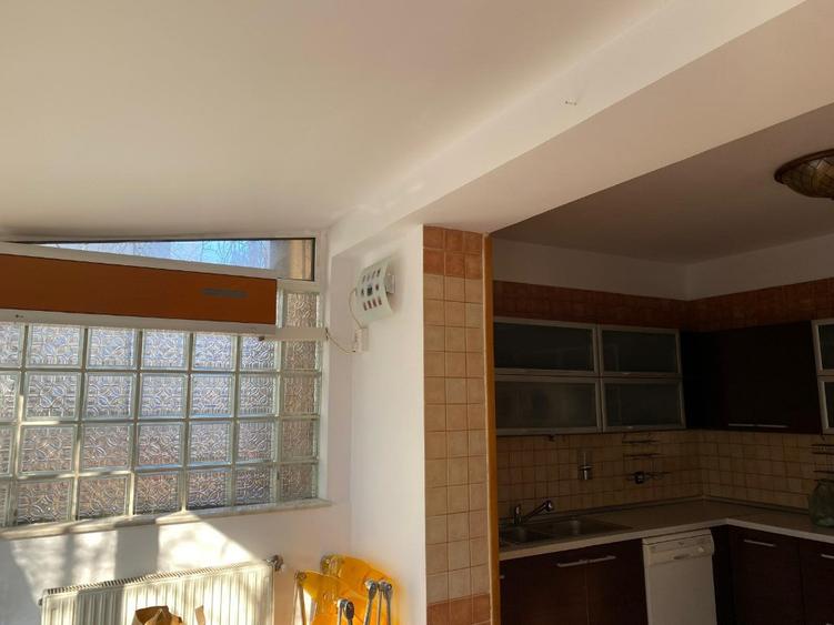 Zona Baneasa,Vila, superba, spatioasa, piscina,curte generoasa,etc.. - 14