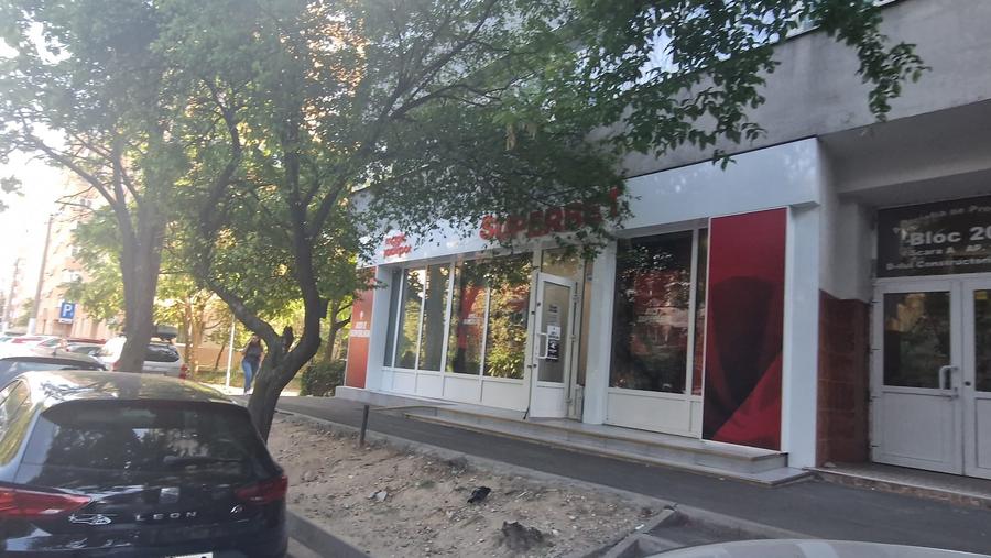 Spațiu comercial, de 100 mp, în Constructorilor