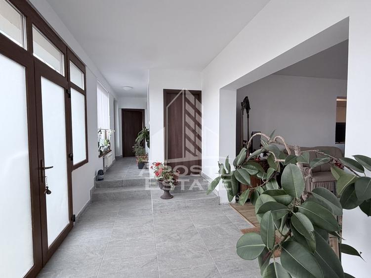 Casă individuală cu 5 camere cu Canalizare în Sânandrei