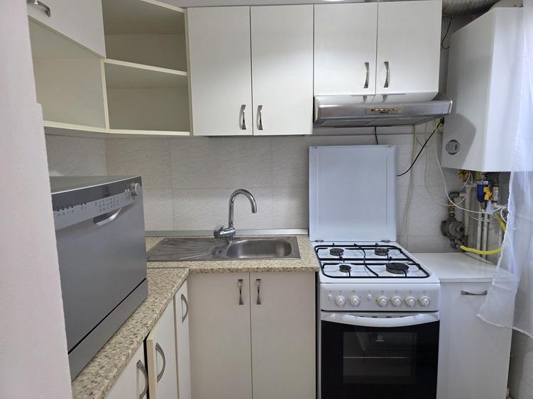 Apartament de inchiriat in Dr. Marinescu, 2 camere - 8