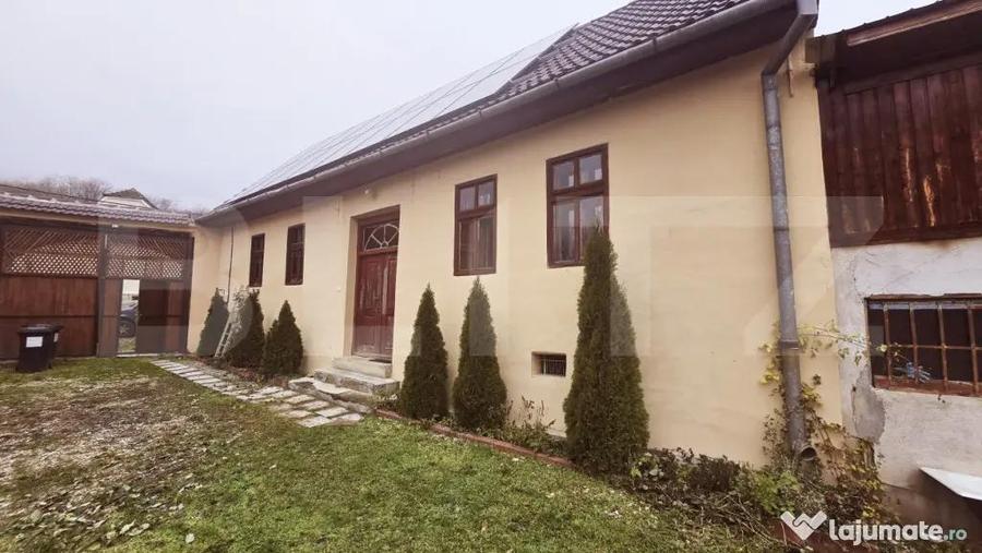 Casa individuala cu doua camere,60 mp utili, 500 mp teren, C - 6