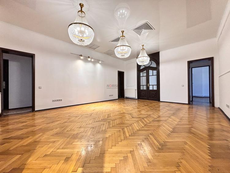 PARTER Vila interbelica 255mp | Fosta RESEDINTA a Generalului Tenescu 0%COMISION - 2