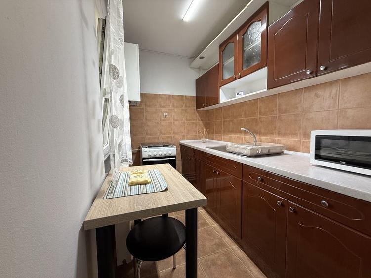 Apartament 1 camera 50 mp cu centrala proprie etajul 3/4 - 2