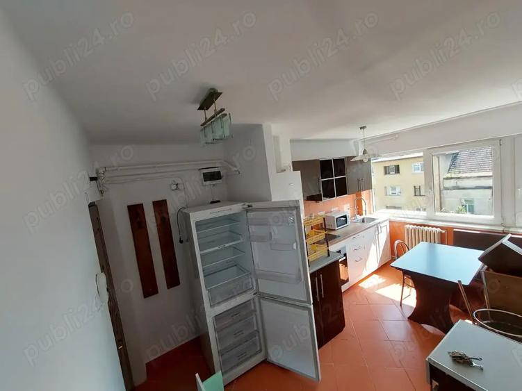 Apartament semicentral 2 camere str. Horea cu AC - 7