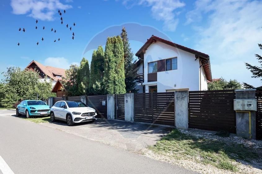 Casa superba -  teren 800mp - 2