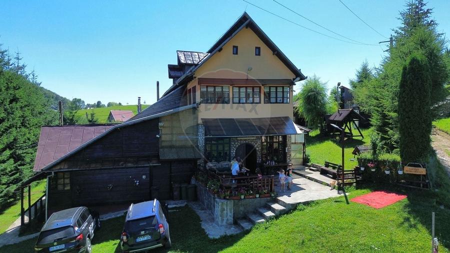 Pensiune de vanzare in varf de munte la Ciocanu - langa Sirnea - 4