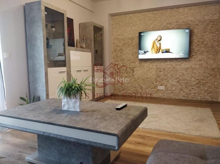 2 camere decomandat - Complex Studențesc, loc parcare, bloc nou.
