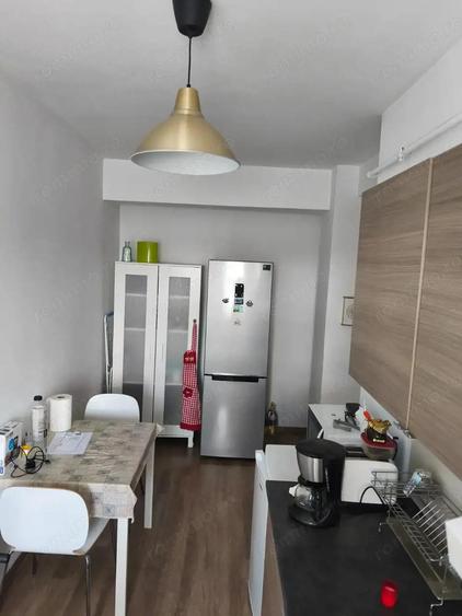Spre vanzare, apartament cu o camera, la 10 minute de centrul orasului - 6