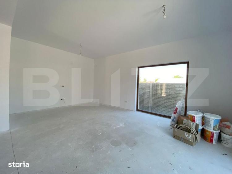 Duplex 5 camere, 130 mp utili teren 250 mp, separat prin camera tehnic - 5